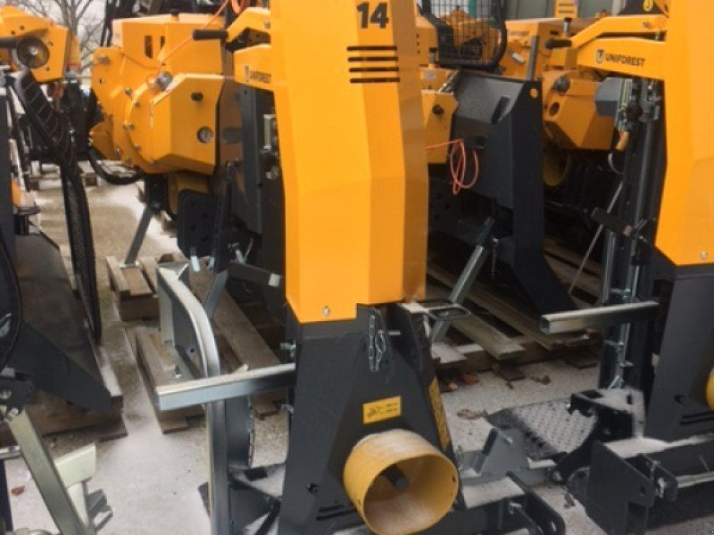 Uniforest Titanium 14