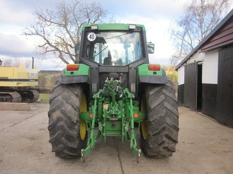 John Deere 6900