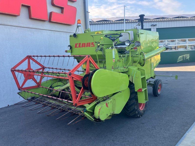 Claas Compact 25