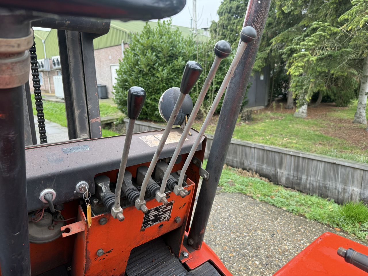 Inruilkoopje Desta 3.2 tonner diesel heftruck 4 ventielen