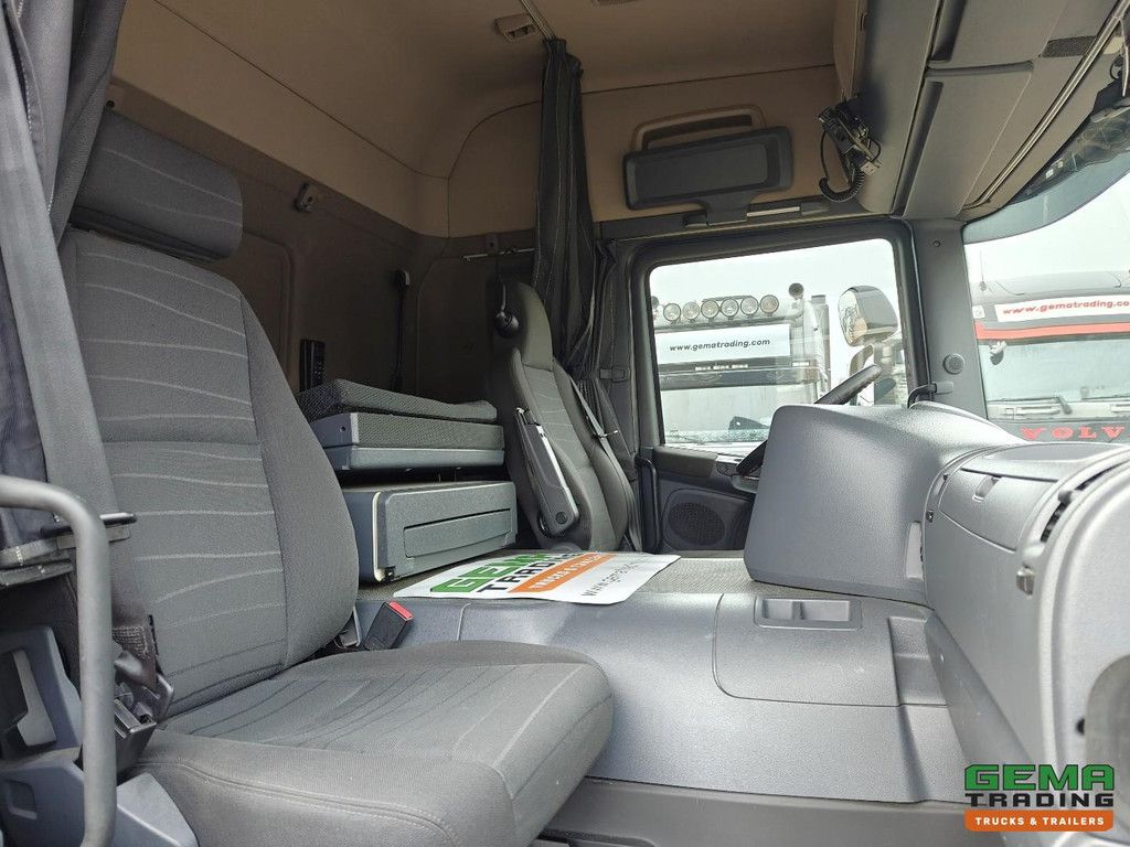 Scania P410 4x2 Highline Euro6 - Double Glazing - Navigation - Camera - Full Air - Block Heating