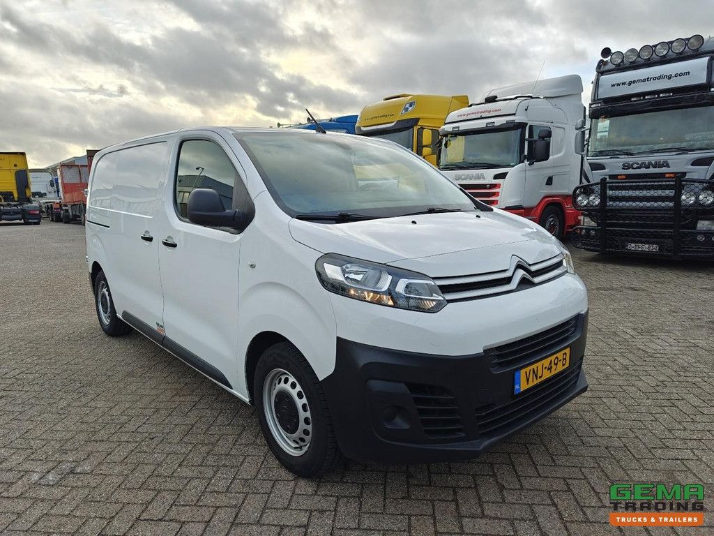 Citroën JUMPY 1.5 HDI Euro 6AQ - L2H1 - Navigation - Schaltgetriebe - NAP - Anhängerkupplung