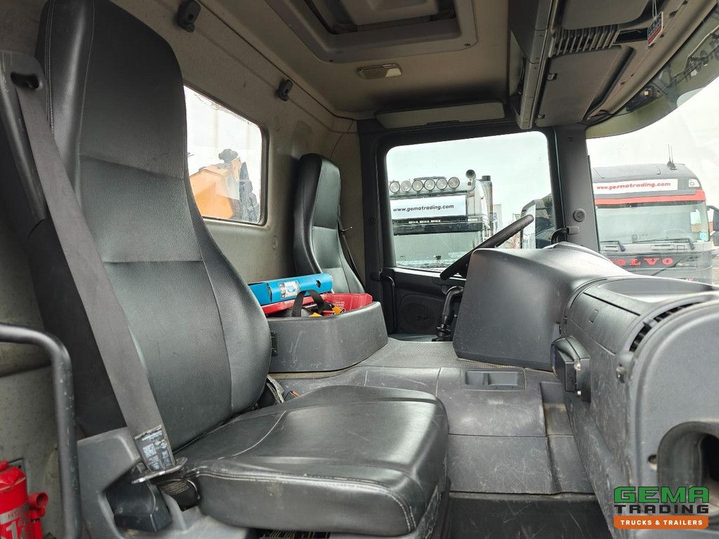 Scania P230 4x2 Tageskabine Euro 3 – Offener Laderaum 5,9 m + Effer 115CL/3S – Röntgenprüfung – HH-Boden – 09/2026 TÜV