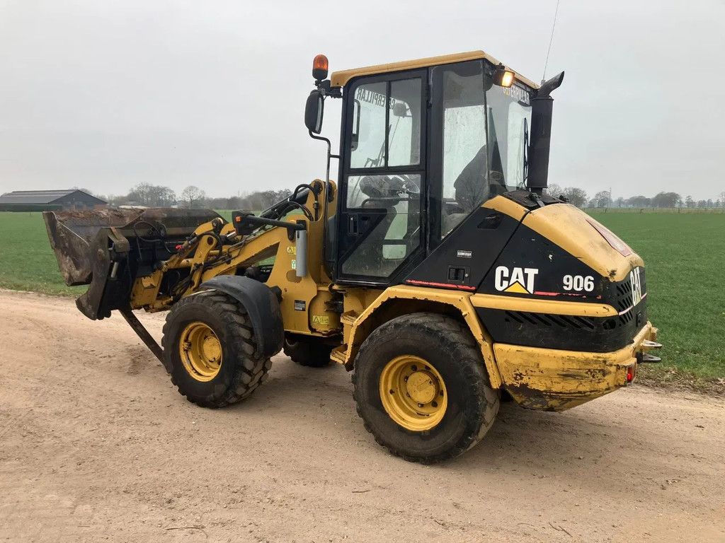 Caterpillar 906 Shovel Loader