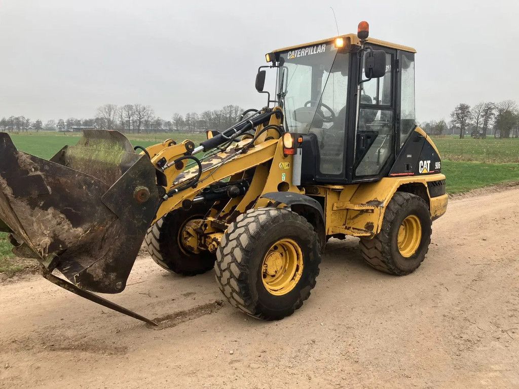 Caterpillar 906 Shovel Loader
