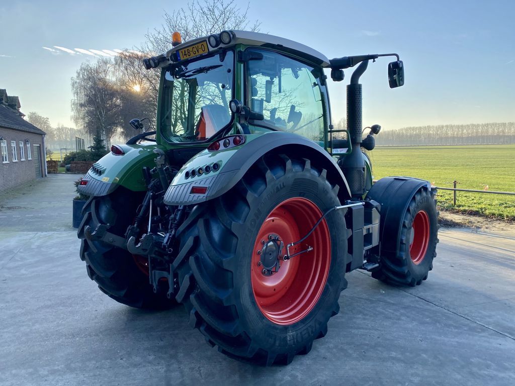 Fendt 718 SCR Profi