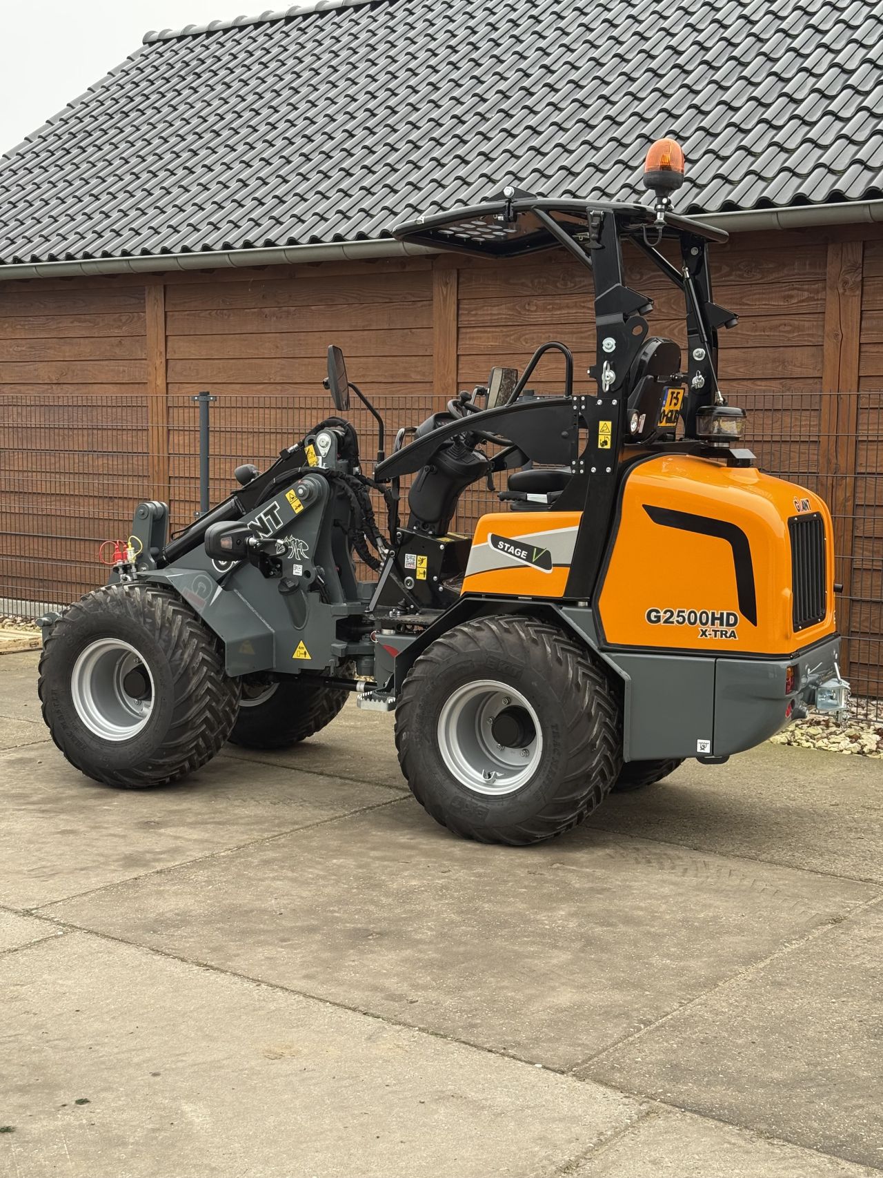 Giant g2500 HD extra nieuw