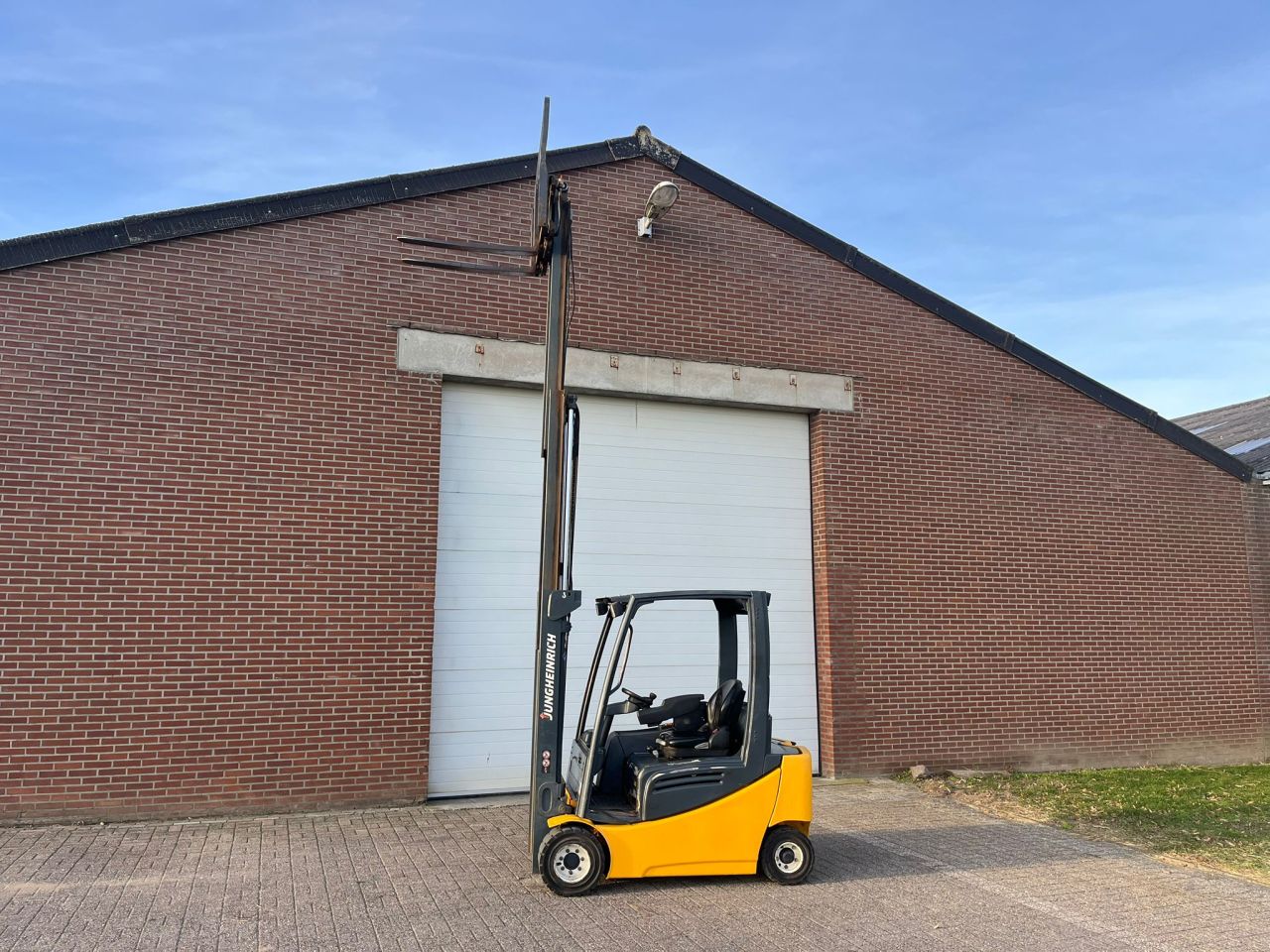 Jungheinrich EFG320 Elektrisch | 2014 | 6433U | 2T | 450CM