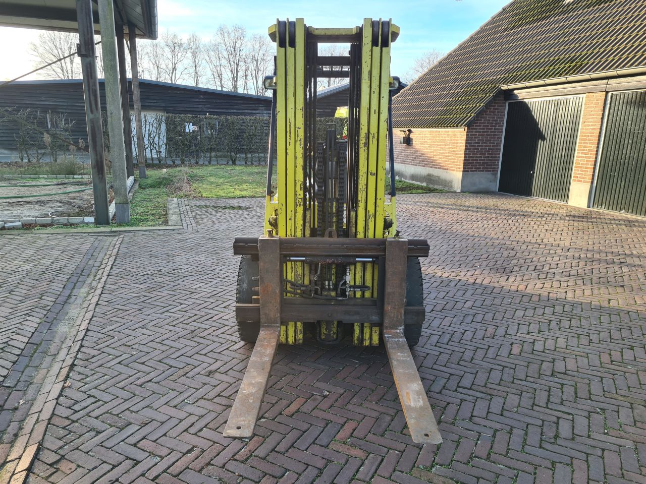 Mitsubishi FD 35 A heftruck diesel triplo mast freelift.