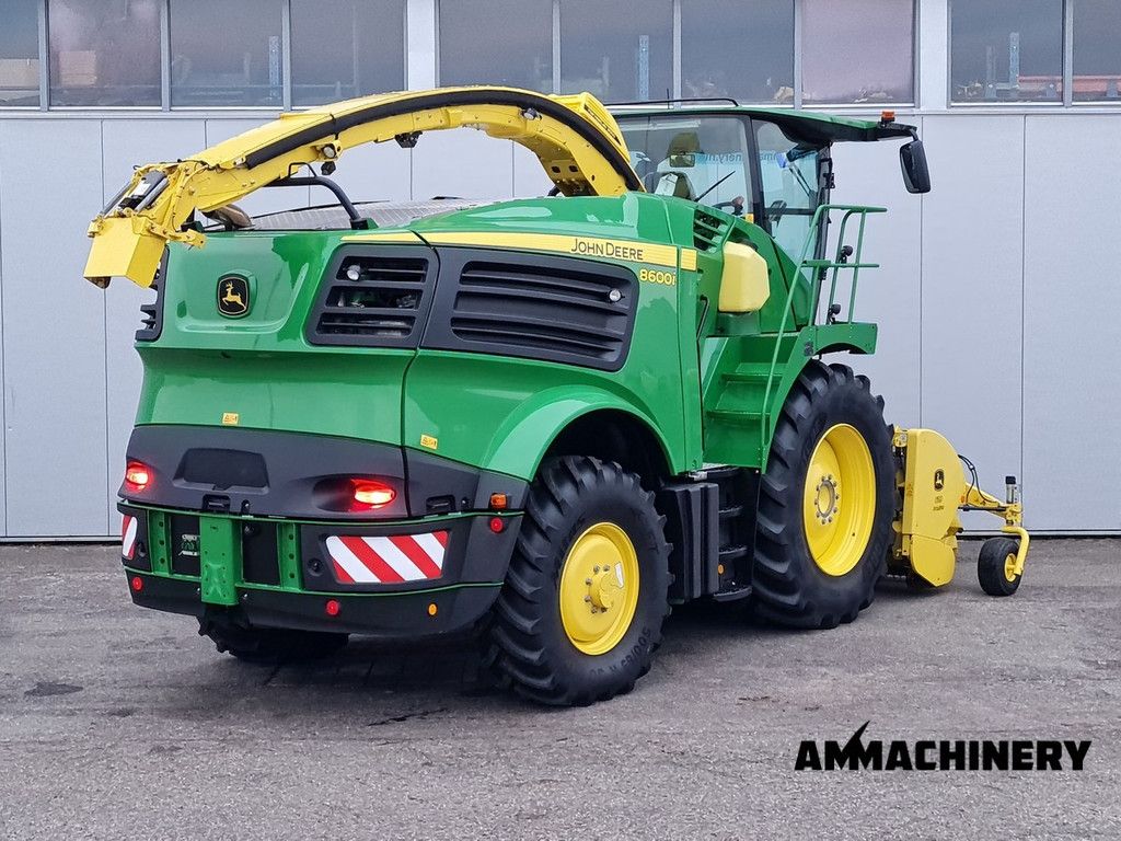 John Deere 8600