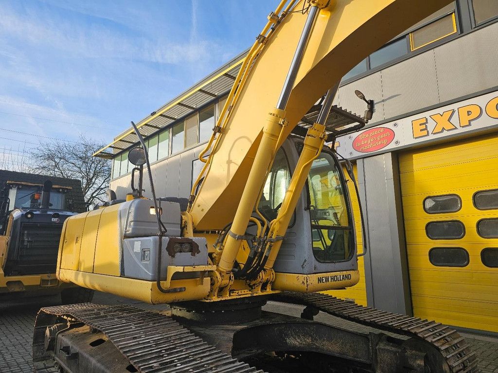 New Holland E215B WE1548