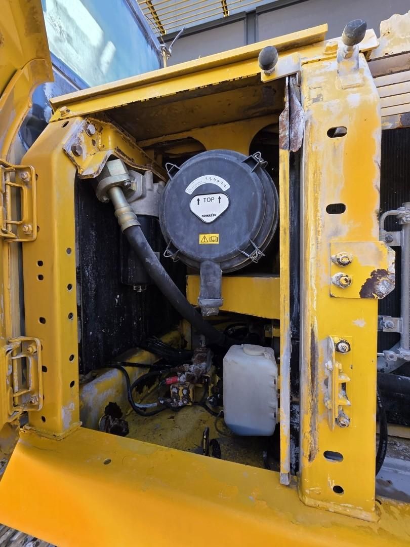 Komatsu PC210LC-8 WE1483