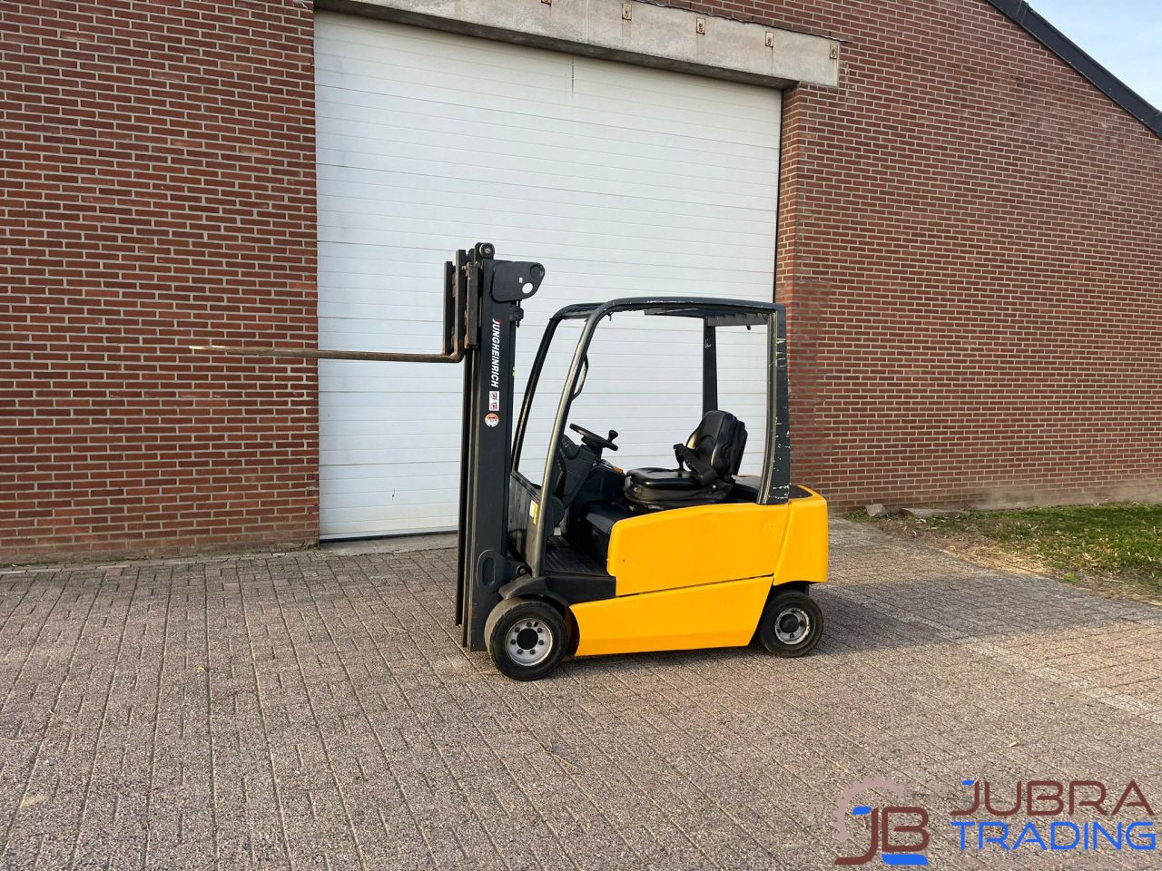 Jungheinrich EFG 320 Elektrisch | 2011 | 13431U | 2.0T | 475CM