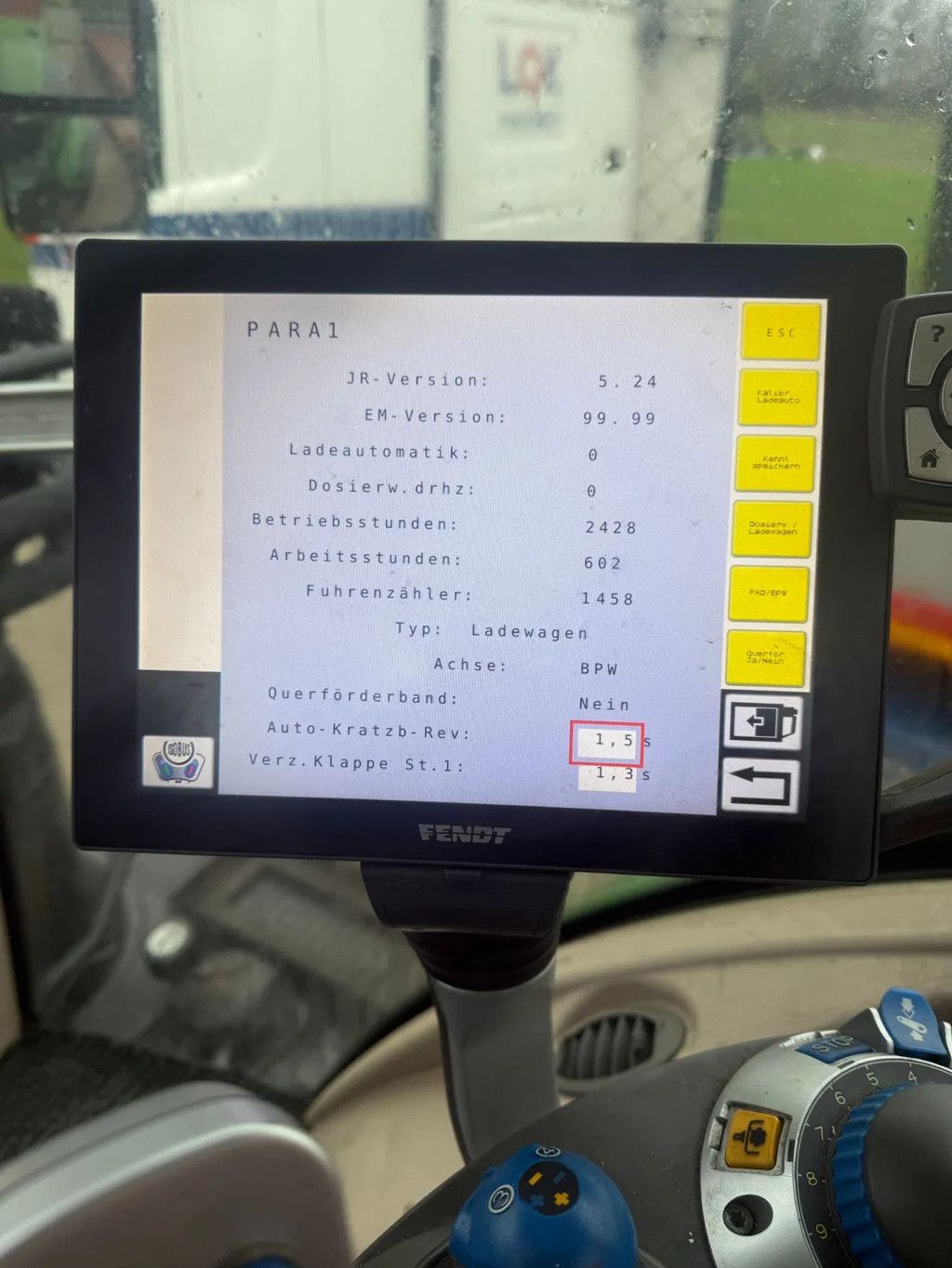 Strautmann Giga vitesse CFS 3601 Ladewagen