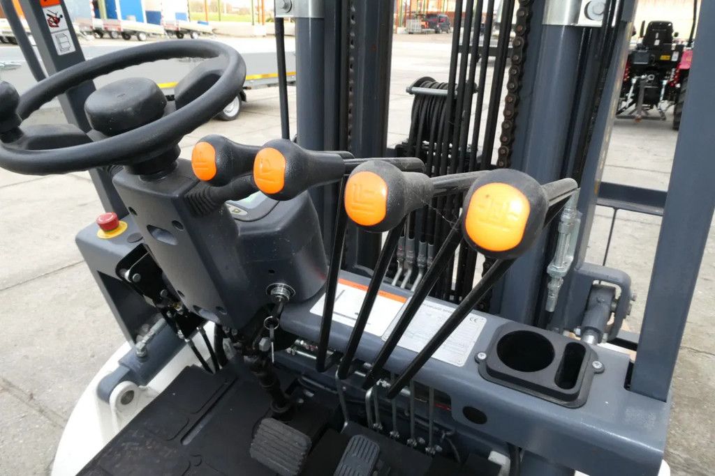 Eurotrac Heftruck FE30-Eco