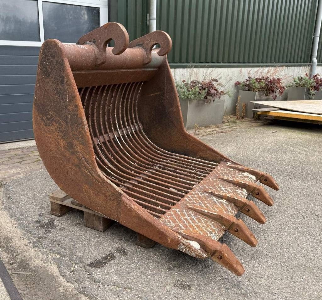 Skeleton bucket - puinriek - Sieblöffel 130cm wide