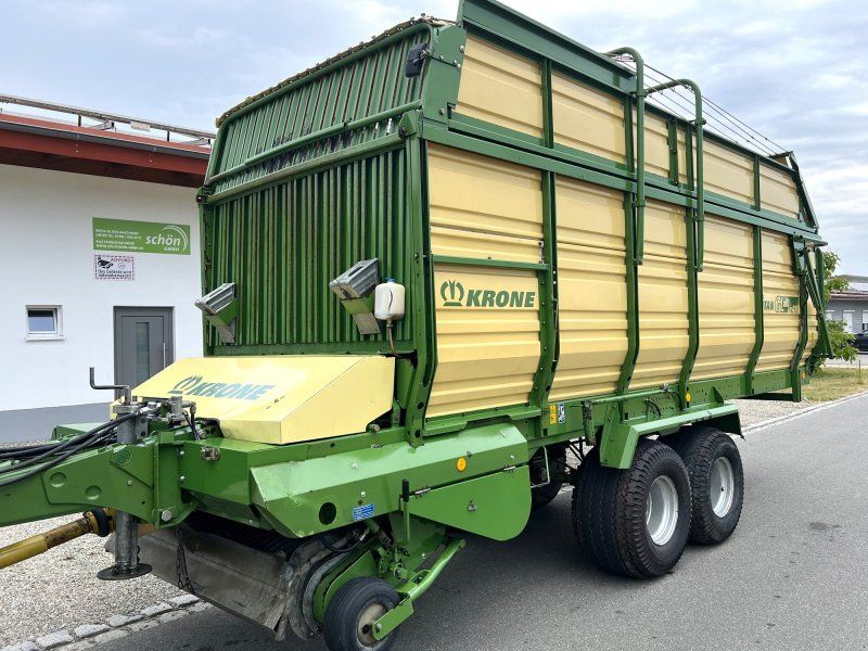 Krone Titan 6/48 GL All In ein großer Schwingen-Ladewagen mit Druckl