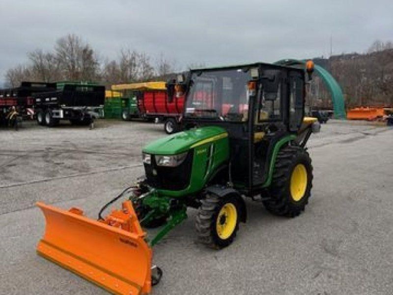 John Deere 3025e