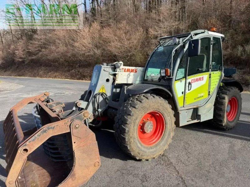 Claas scorpion 7030