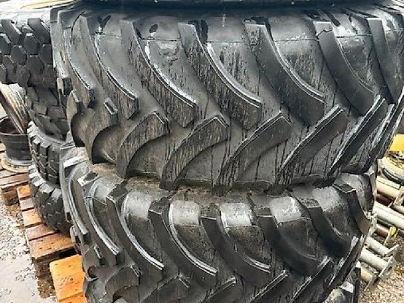 Rad Unimog LKW 445 65 R22.5 Mitas Continental Felgen inkl.