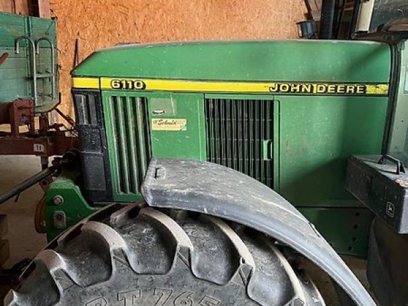 John Deere 6110