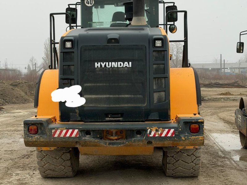 Hyundai HL 960