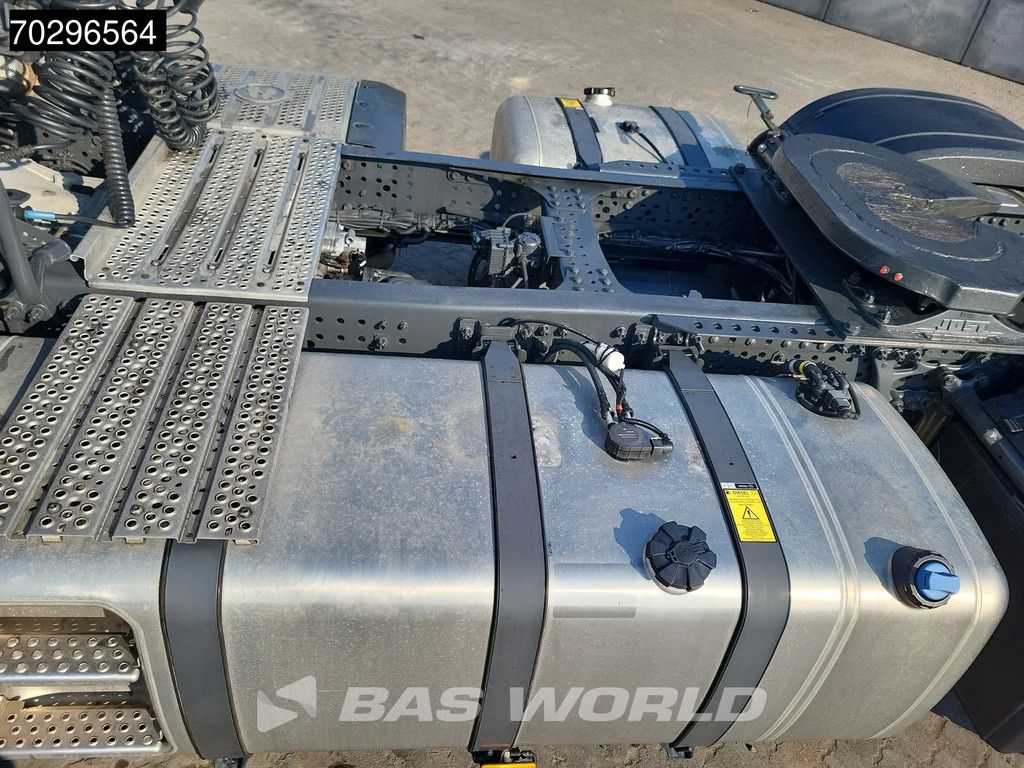 Mercedes Actros 1845 4X2 BigSpace 2xTanks Led Euro 6