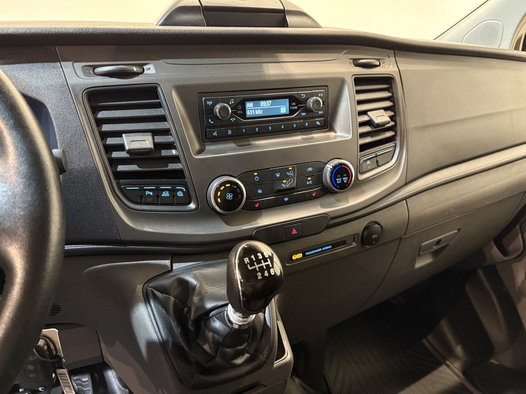 Ford Transit Custom 320 2.0 TDCI L2H1 Trend / Euro 6 / Airco / Cruise Control / PDC / Trekhaak / Imperiaal