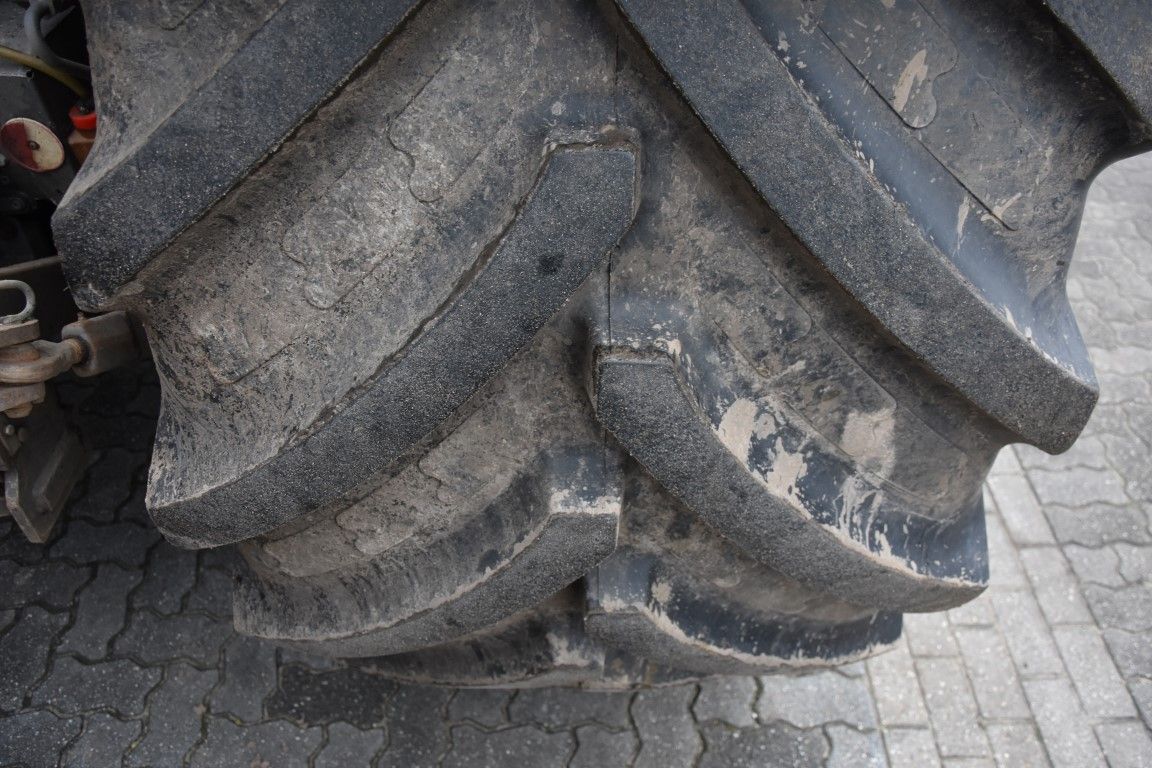BKT 900/50R42 banden