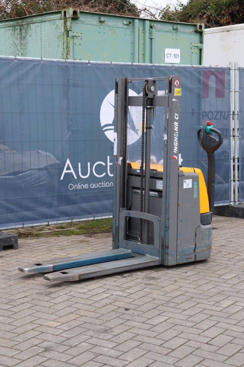 Stapler Jungheinrich EJC 110 Elektro 1000kg 2020