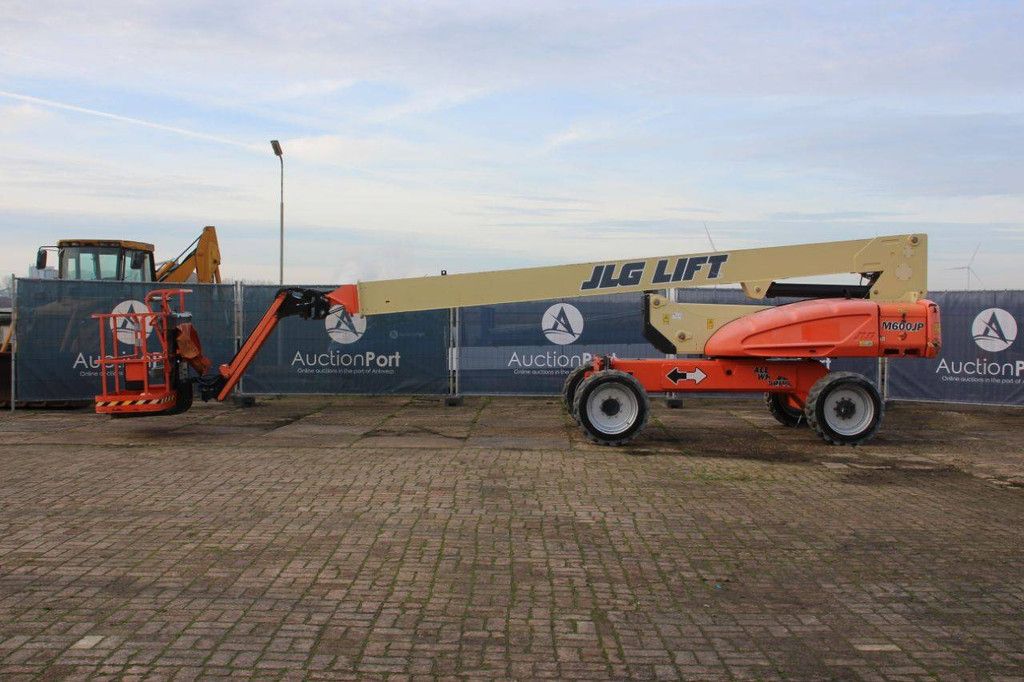 JLG M600JP 20,39 m Hybrid-Teleskoparbeitsbühne 2015