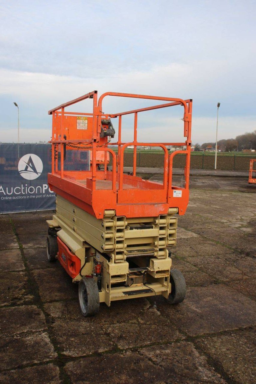 JLG 2646 ES Electric Scissor Lift 10m 2014