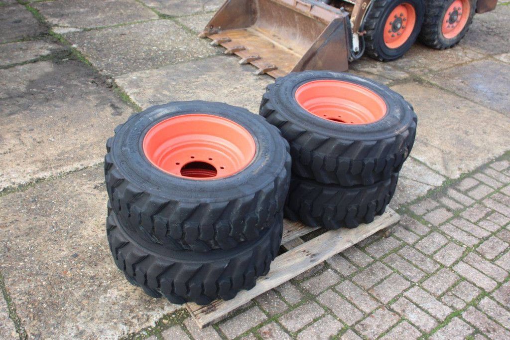 Skid steer loader Bobcat S130 Diesel 2013