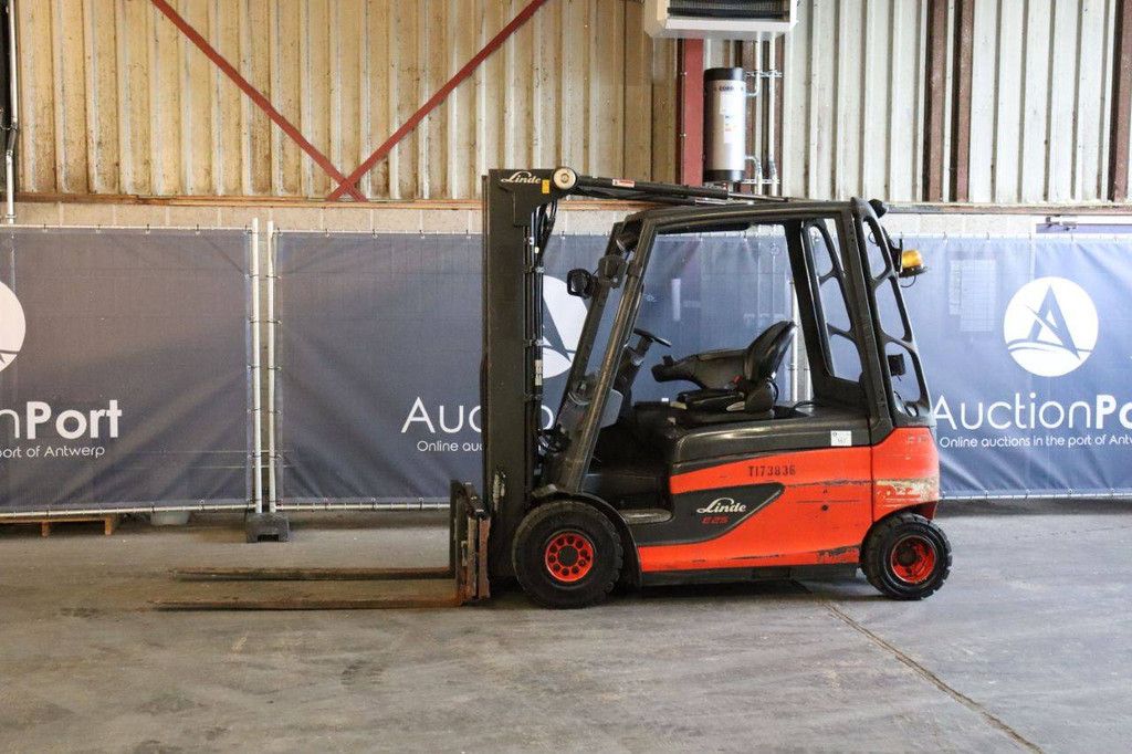 Forklift Linde E25PL Electric 2010kg 4.78m