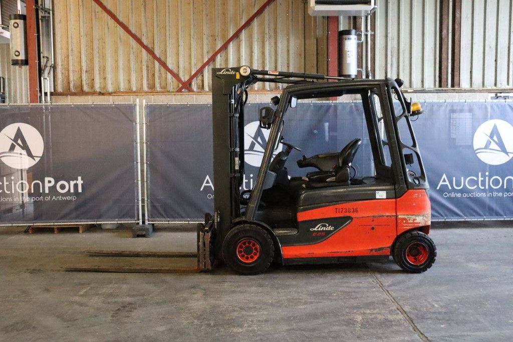 Forklift Linde E25PL Electric 2010kg 4.78m