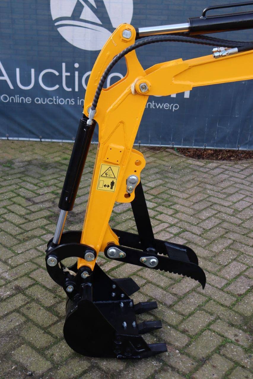 Mini excavator CMH DW-10B Diesel 2025