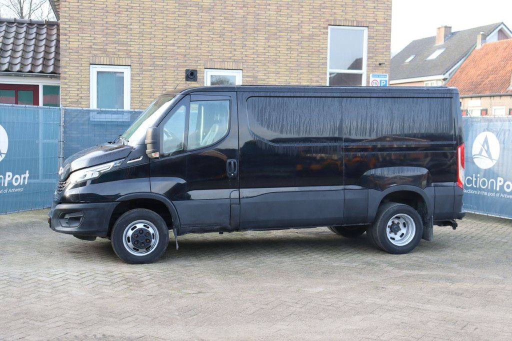 Iveco Daily 40C21 Hi-Matic Diesel, Baujahr 2020, mit Luftbremse