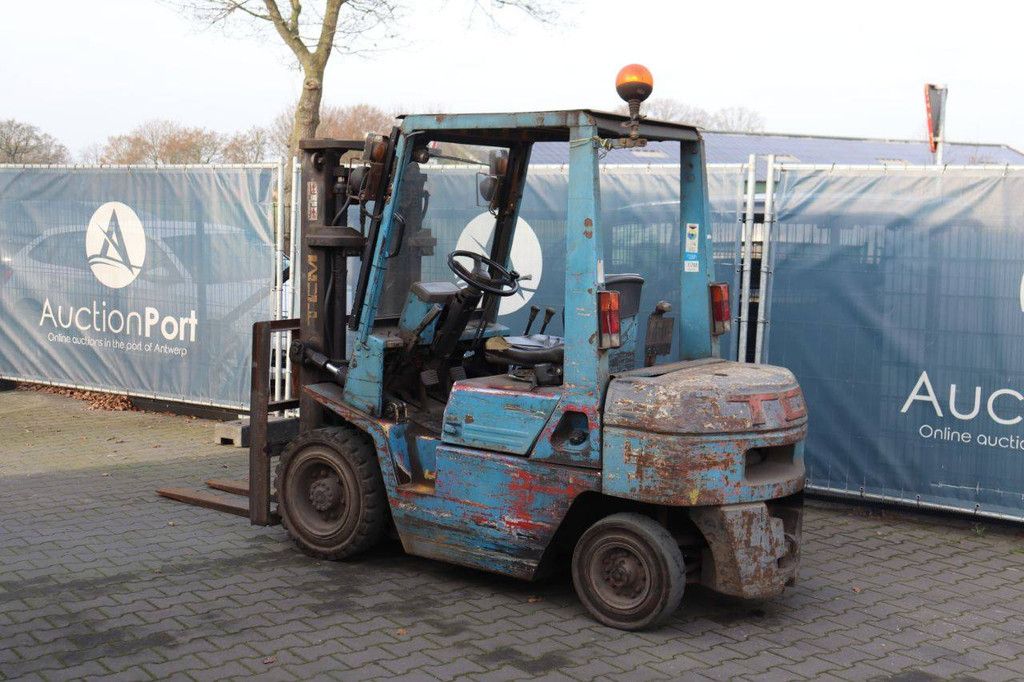 Gabelstapler TCM FHD25Z Diesel 2500 kg 3,0 m