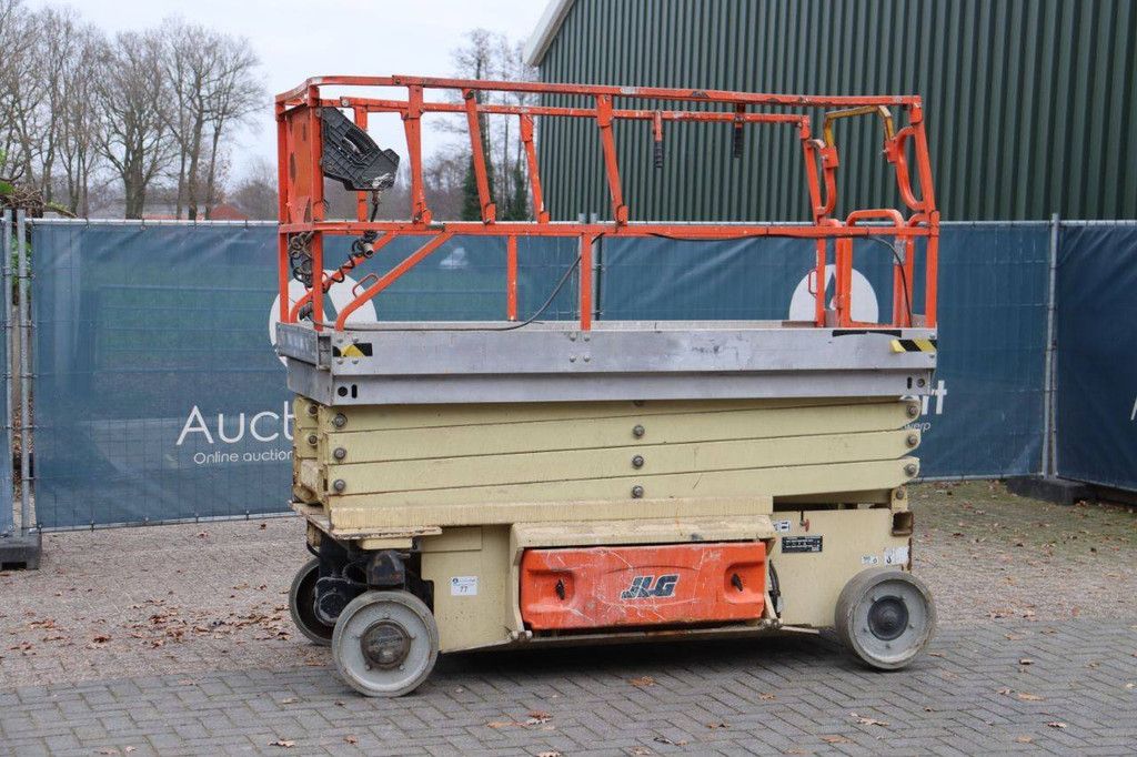 JLG 3246ES Electric Scissor Lift 11m