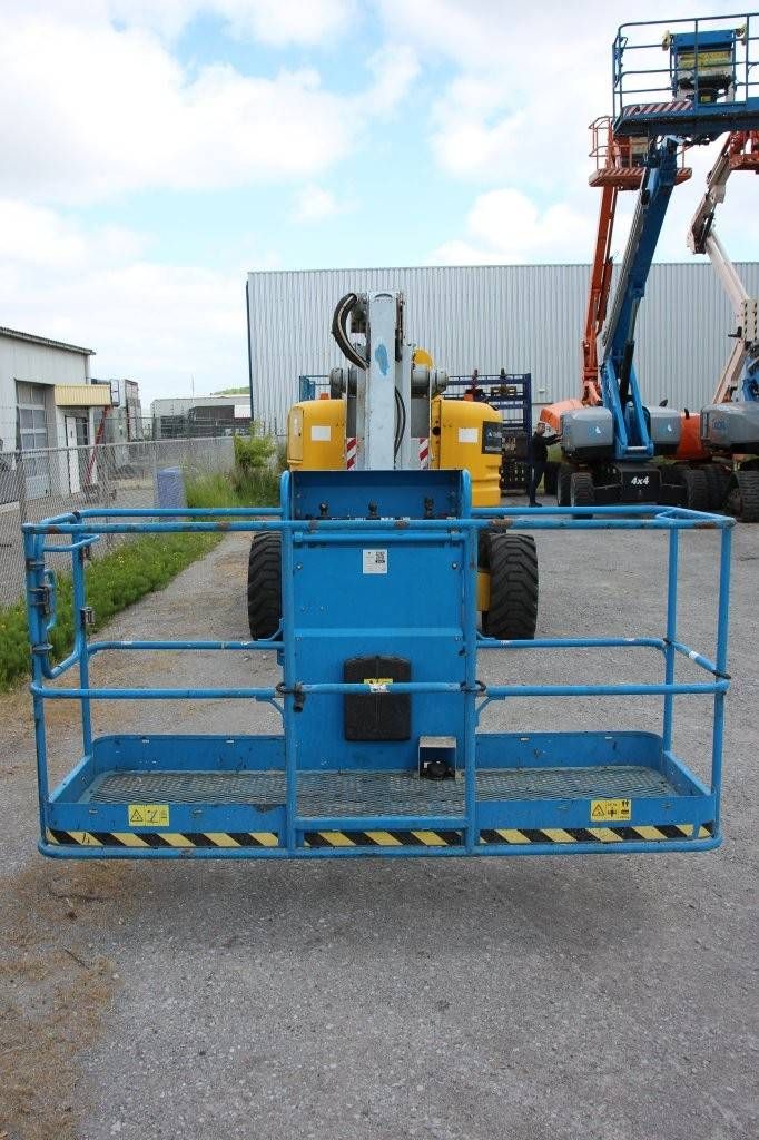 Articulating boom lift Genie Z-60/34 Diesel 20.39m 2005