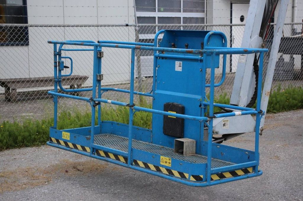 Articulating boom lift Genie Z-60/34 Diesel 20.39m 2005