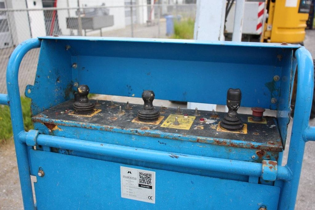 Articulating boom lift Genie Z-60/34 Diesel 20.39m 2005