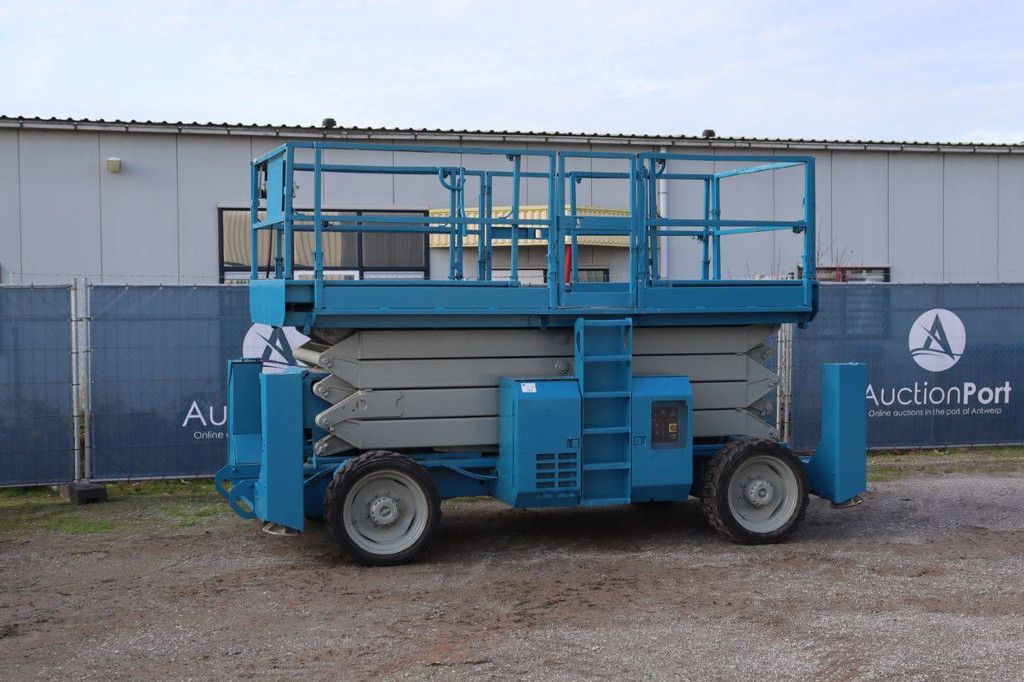 Scherenarbeitsbühne Genie GS-4390 Diesel 15,11 m 2003