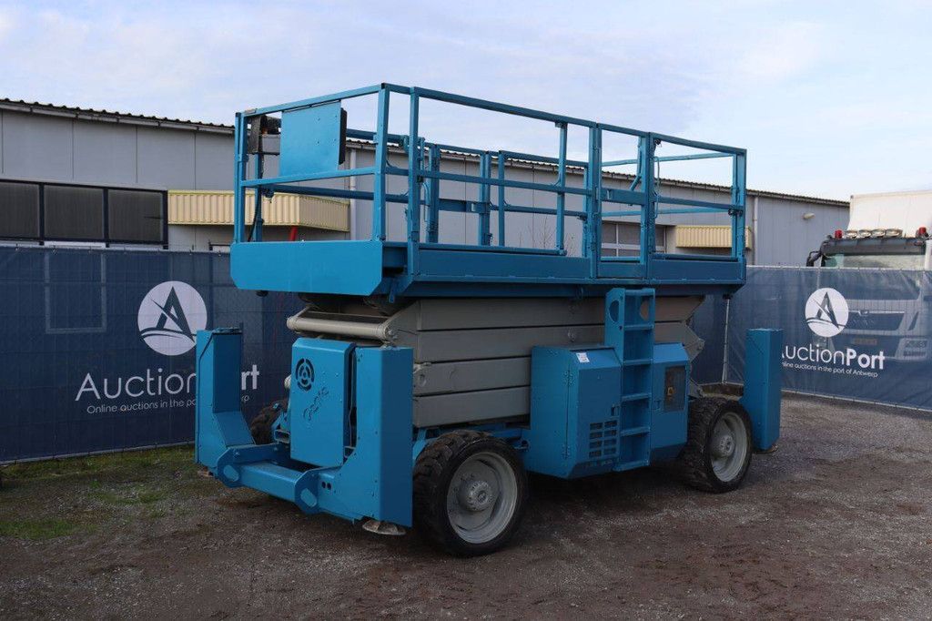 Scherenarbeitsbühne Genie GS-4390 Diesel 15,11 m 2003