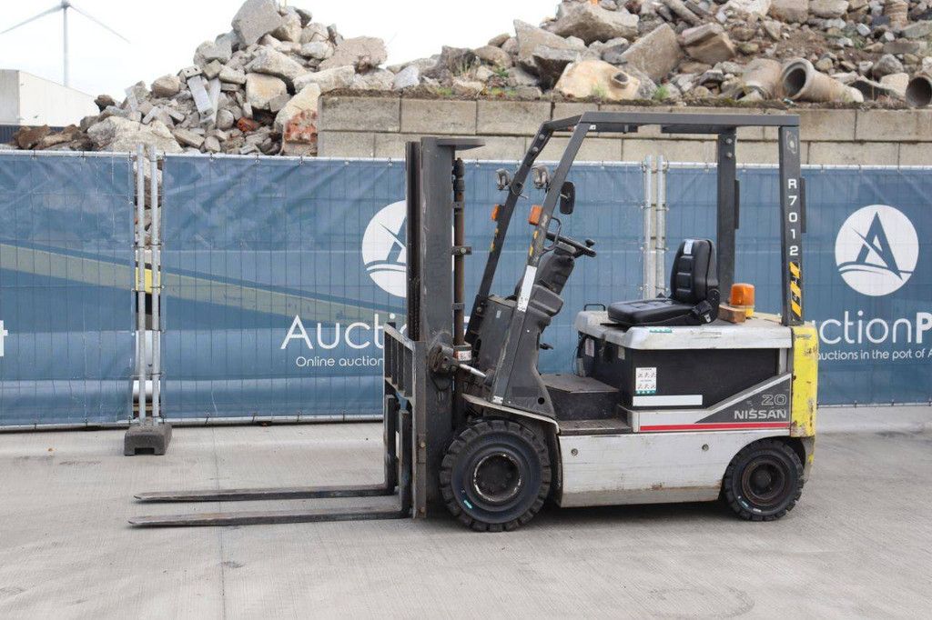 Forklift Nissan P1B2 Electric 2000kg 3.0m 2007