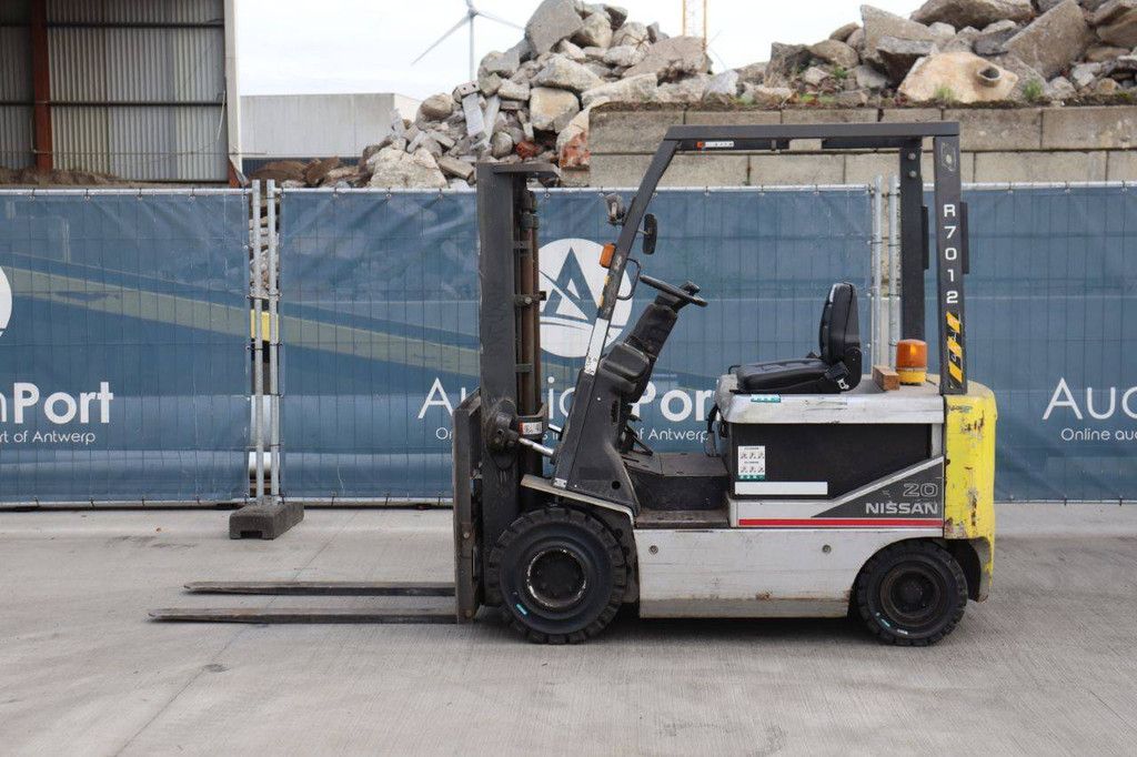 Forklift Nissan P1B2 Electric 2000kg 3.0m 2007