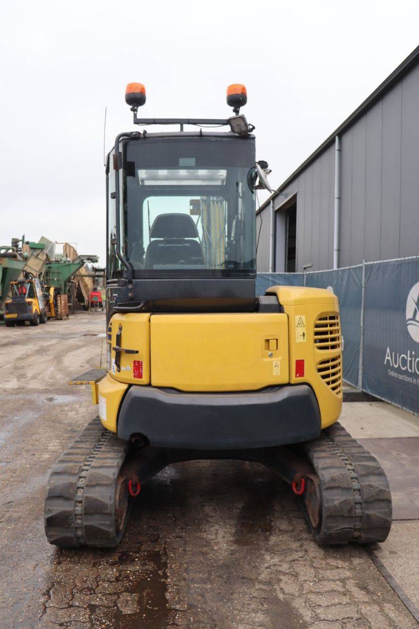 Raupenbagger Komatsu PC55MR-3 Diesel 29,5 kW 2014