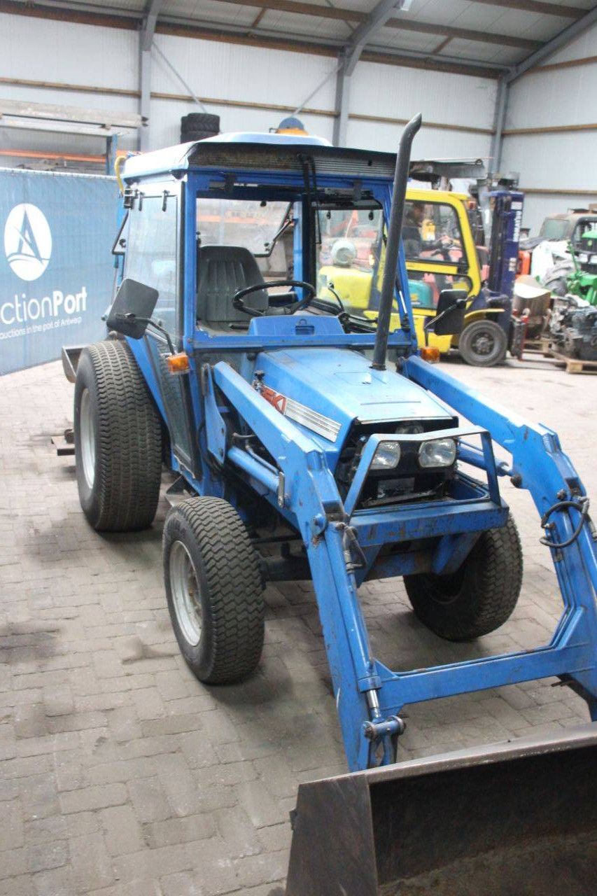 Graaf-laadcombinatie Iseki 530 Diesel 22kW