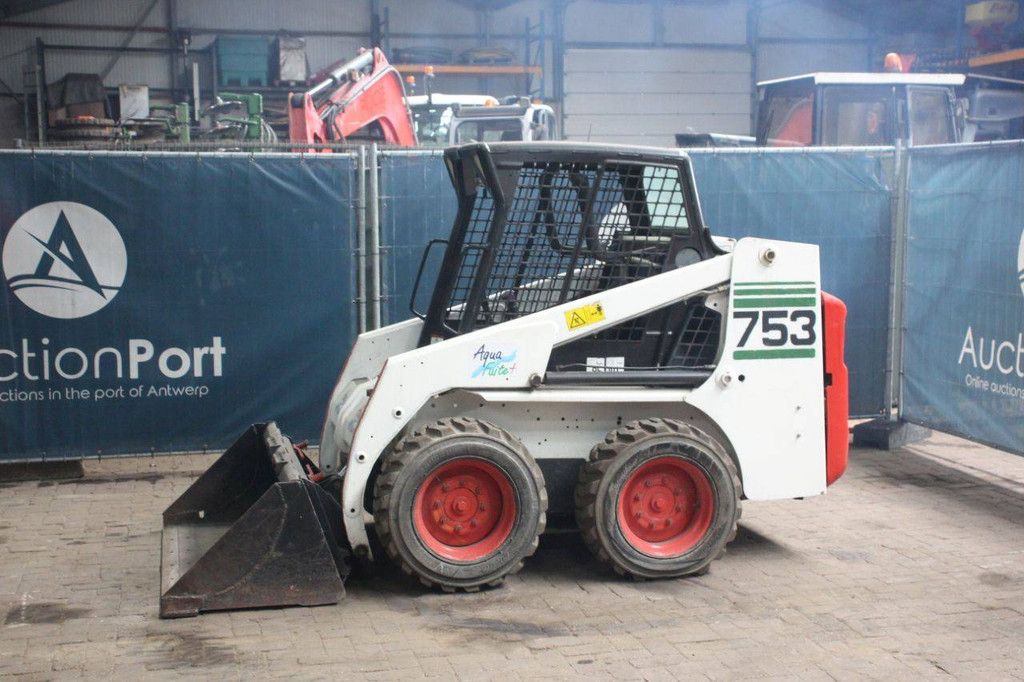 Schranklader Bobcat 753 Diesel 32kW