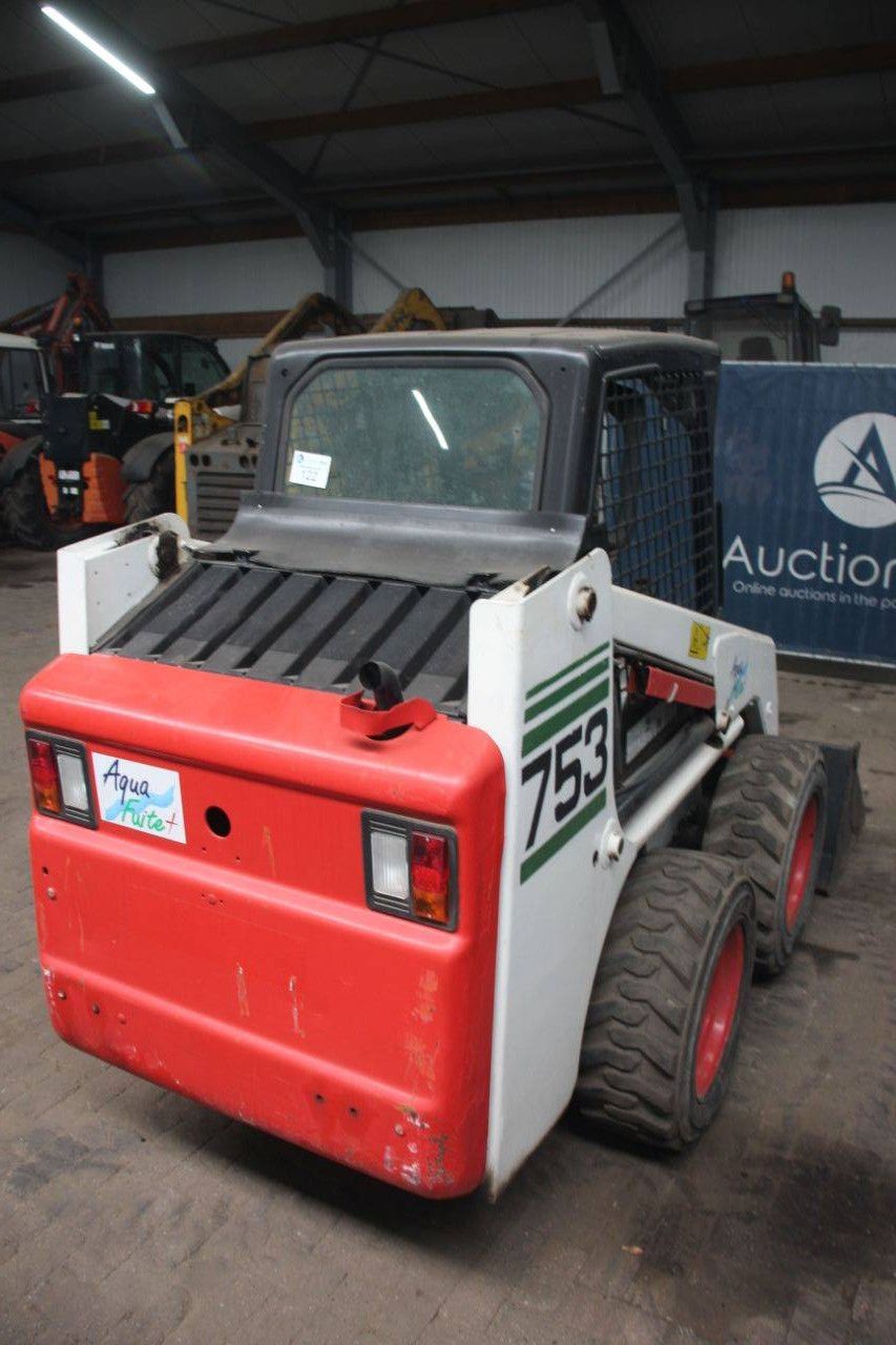 Schranklader Bobcat 753 Diesel 32kW